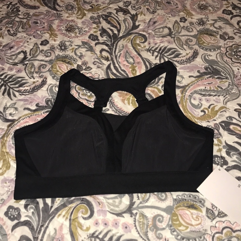Fabletics sports bra